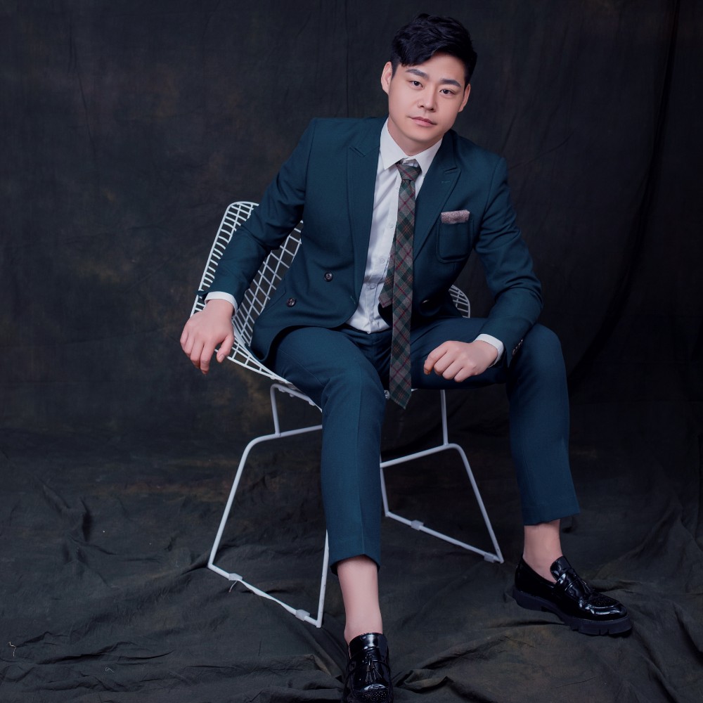 摩托潇洒的照片