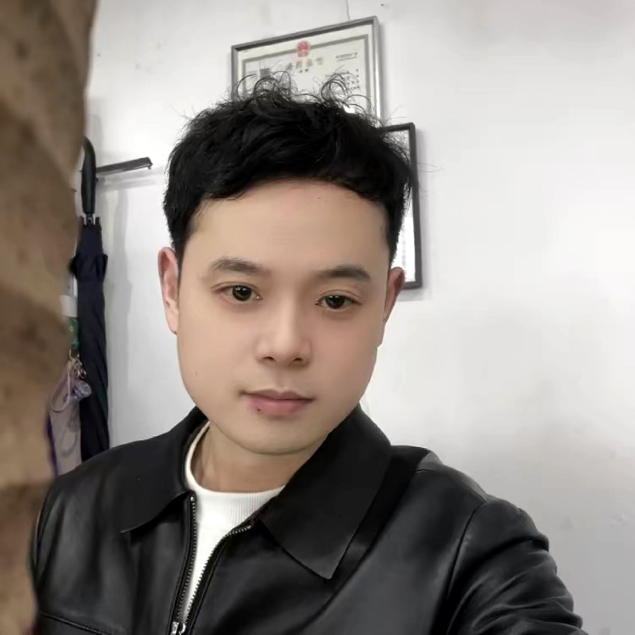 江 小 白的照片