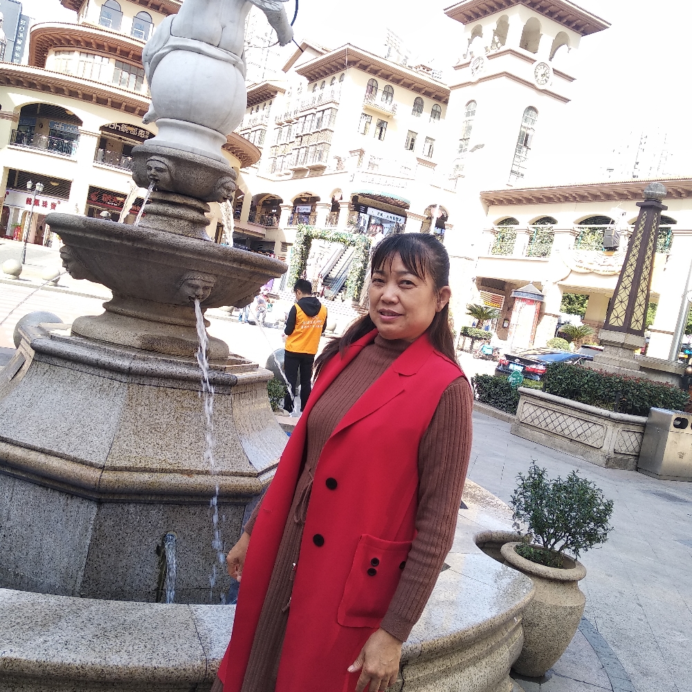 我是闵荣的照片