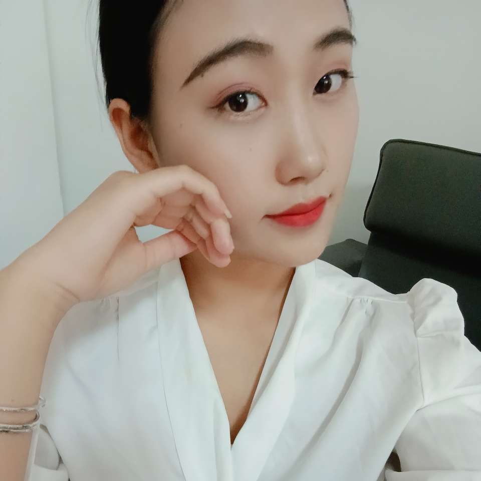 爱踮脚de加文的照片