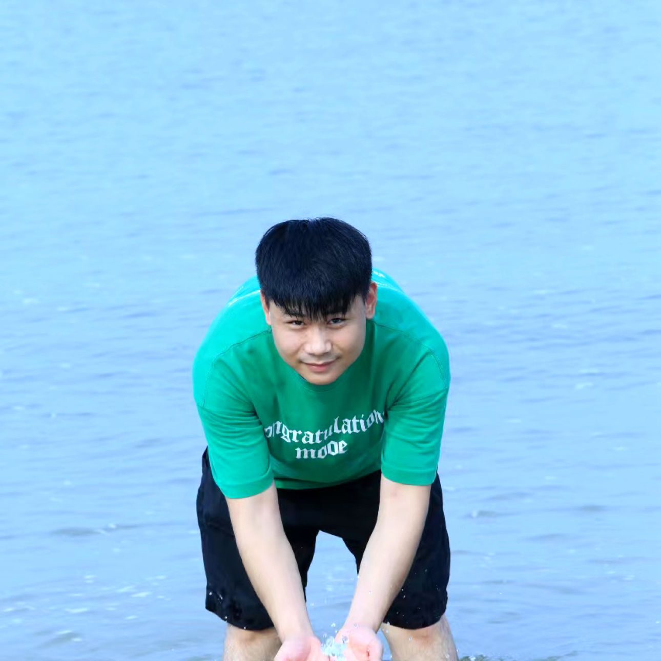 凌晨车站的照片