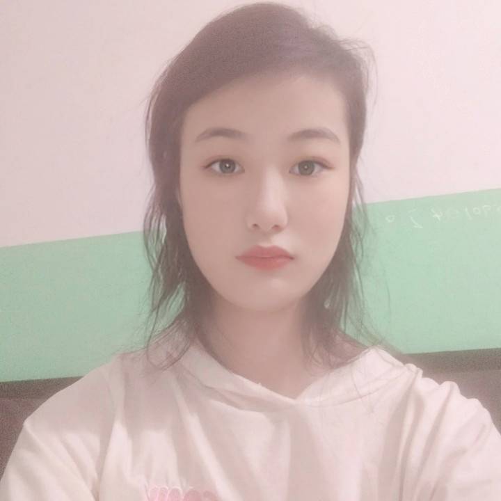 阳光下de风铃的照片