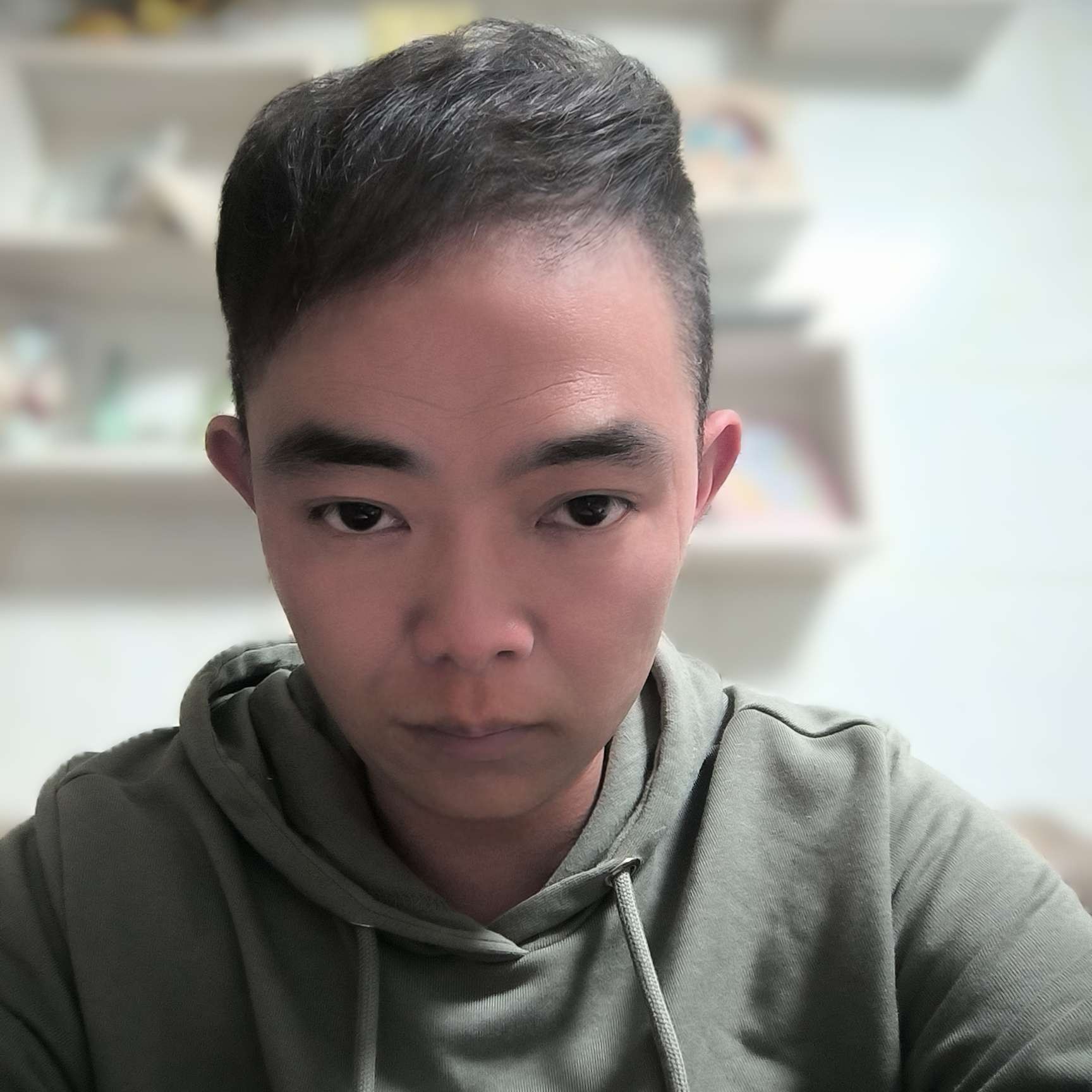 隐姓埋名的照片