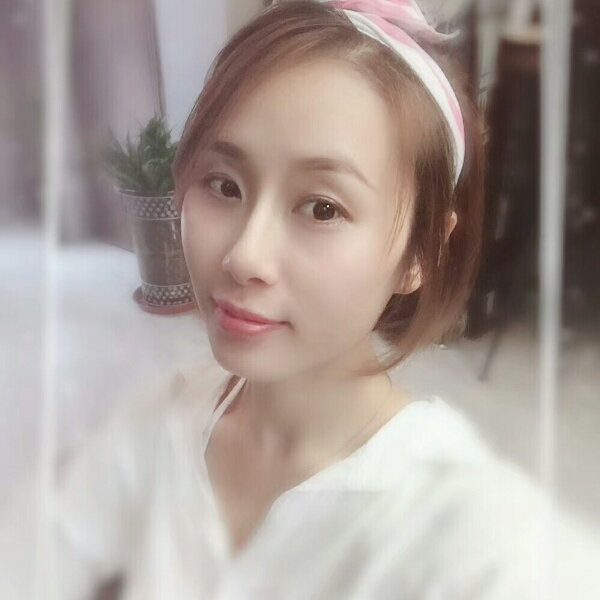 陈美人的照片