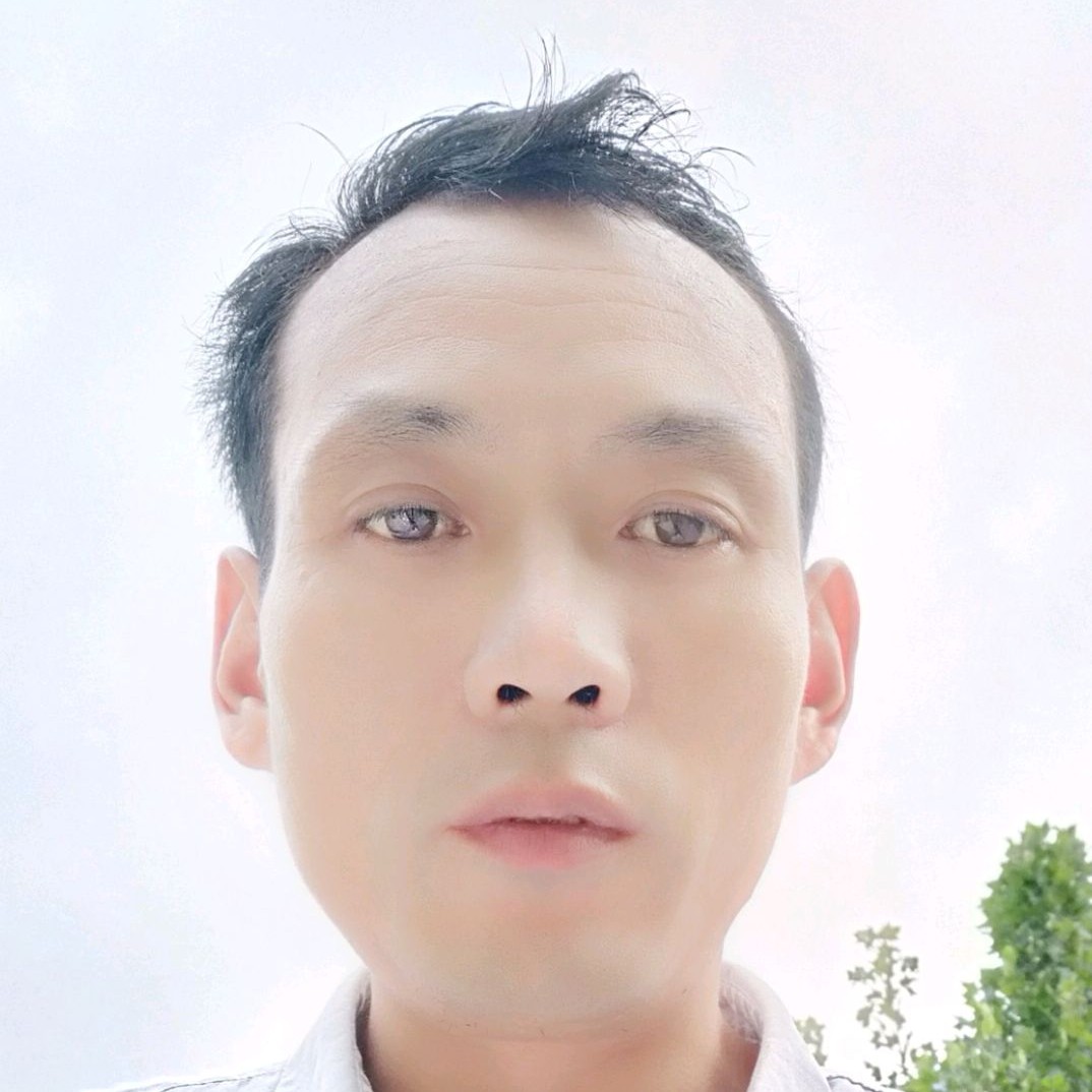 路灯改变眯眯眼的照片