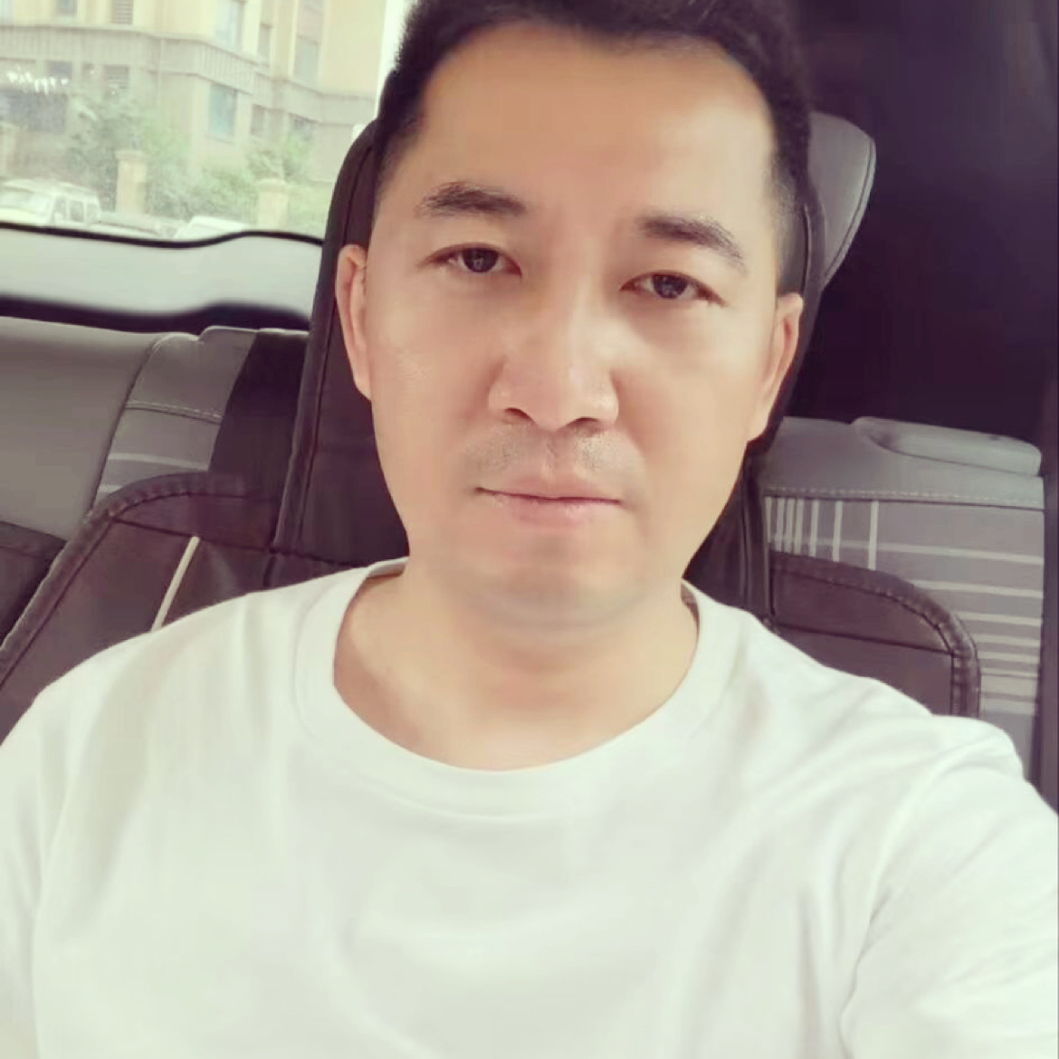 孤独的牛郎的照片