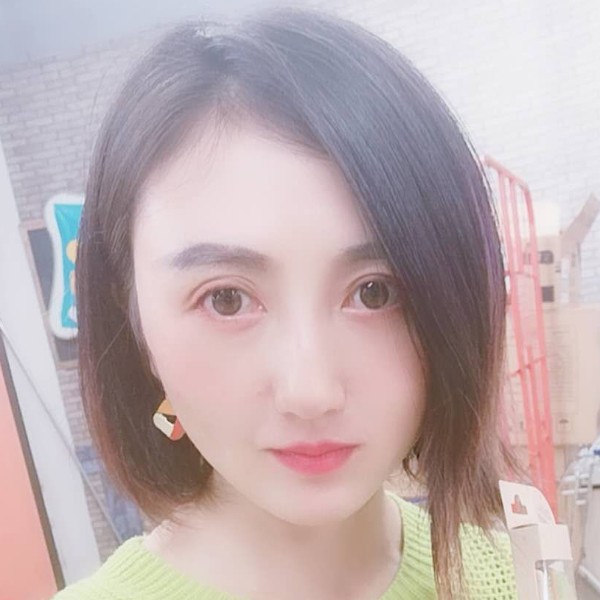 兰花子的照片