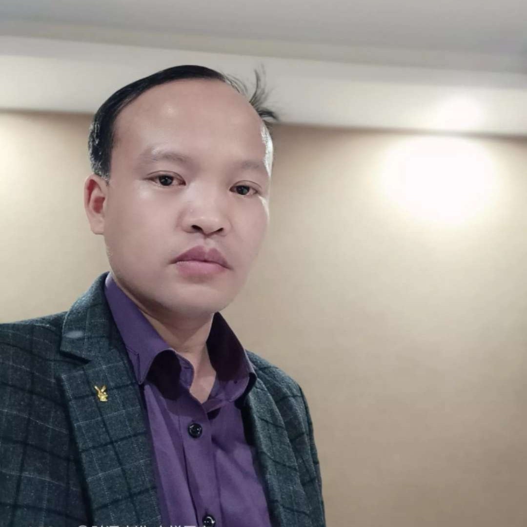 灿烂微笑的照片