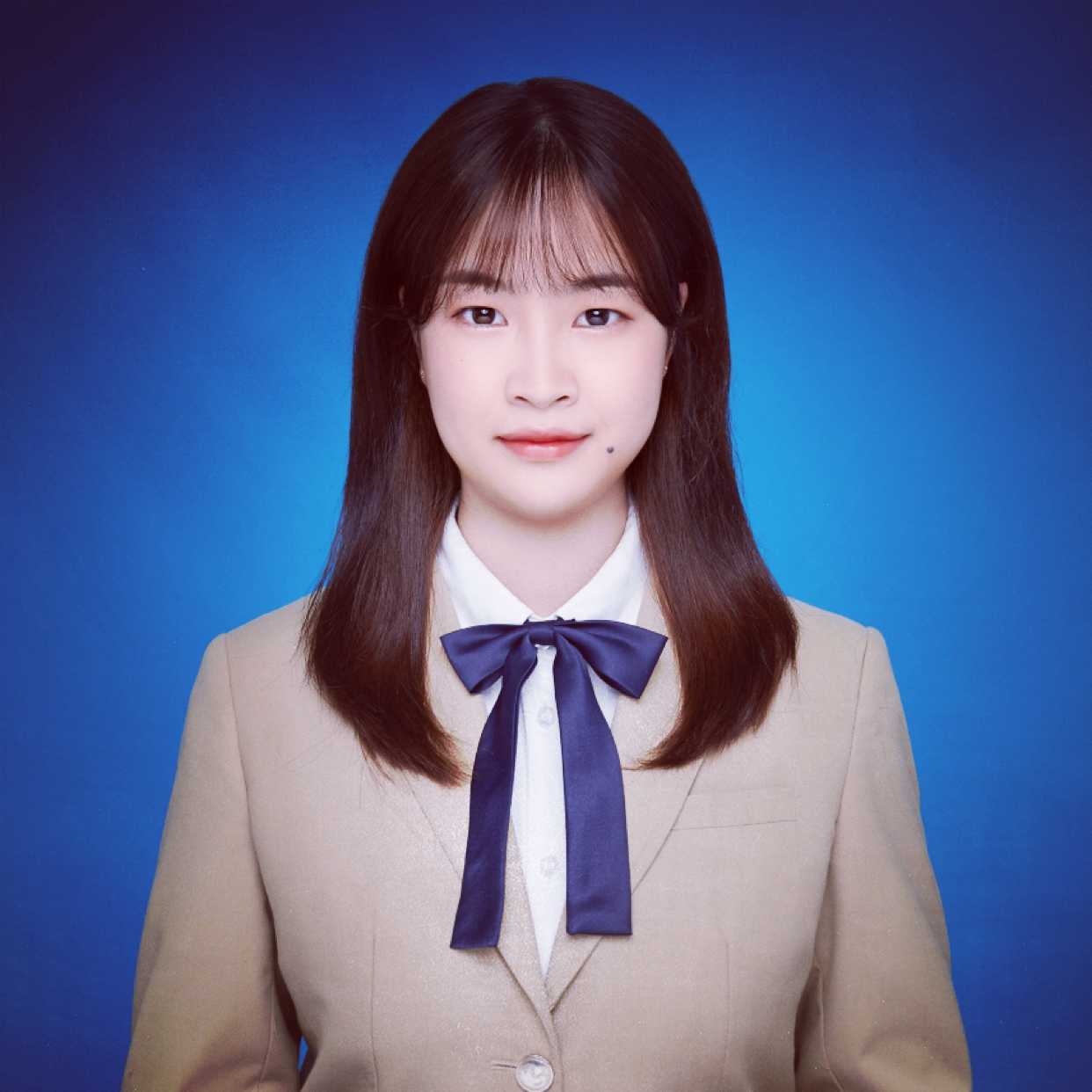 须虞的照片