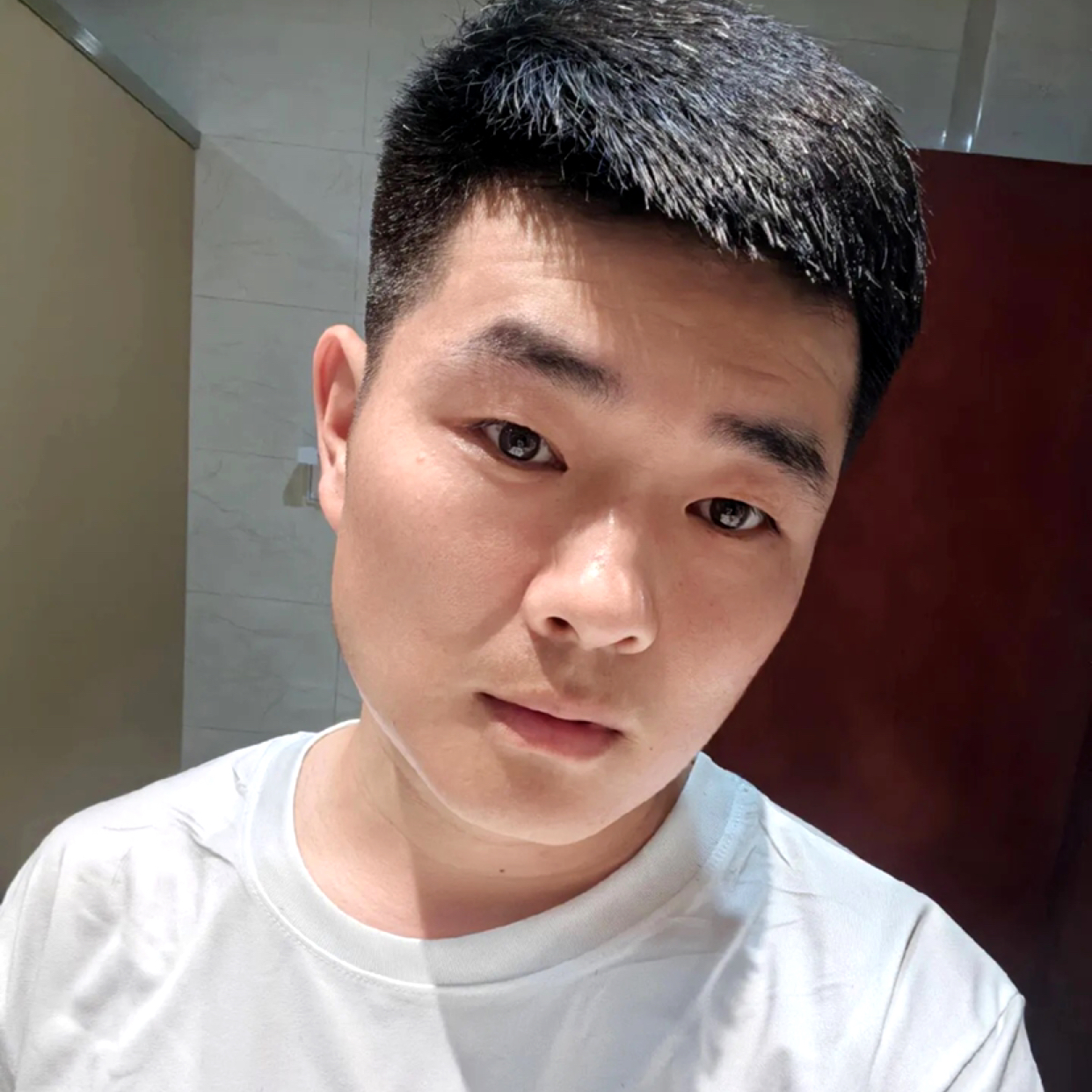 听话de艾尼维亚的照片