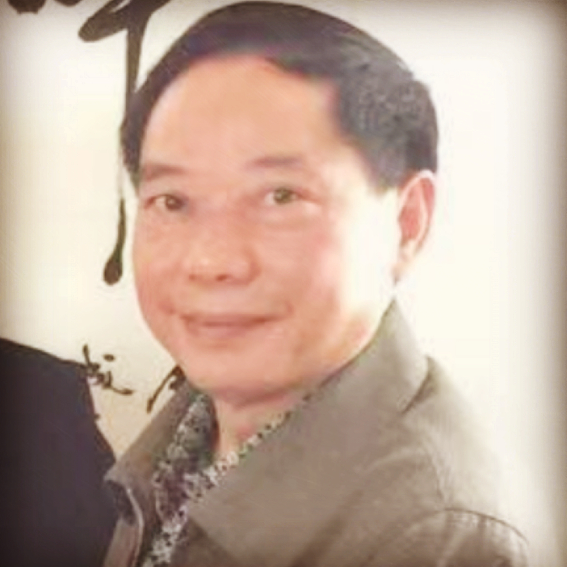 阁眉山人的照片