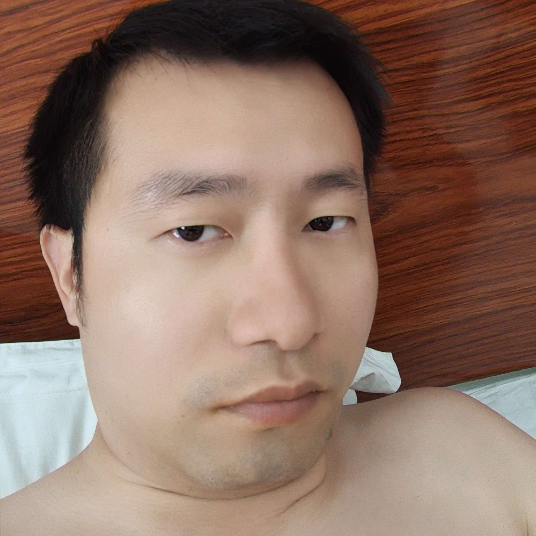 专一的人的照片