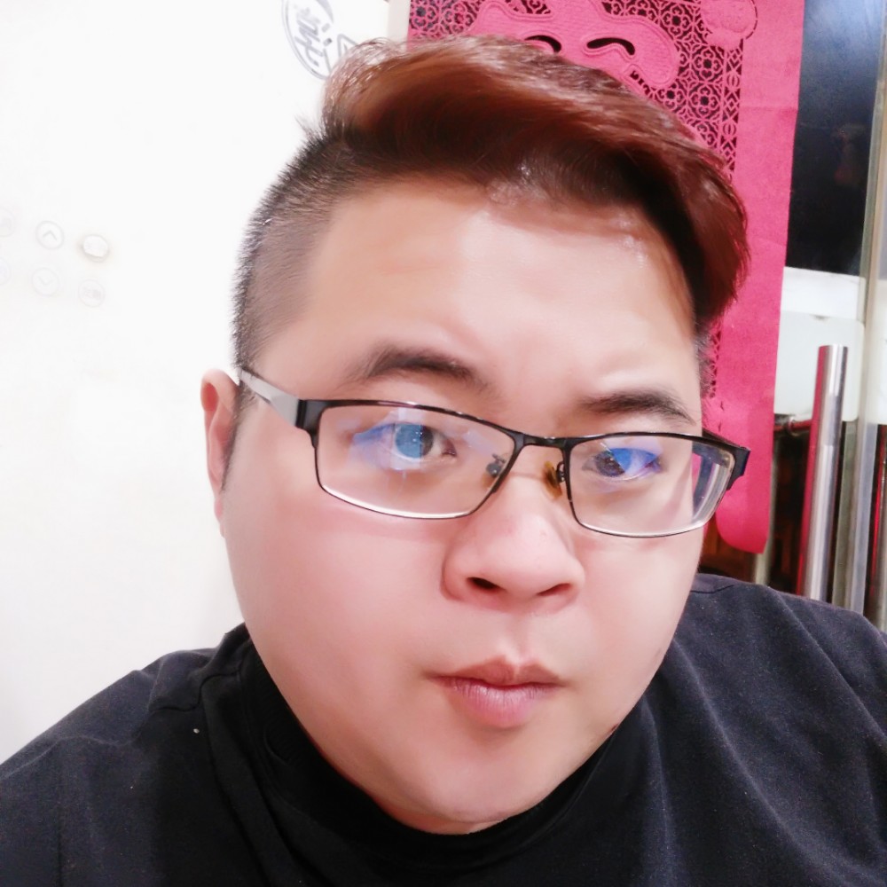凶狠的大钥匙的照片