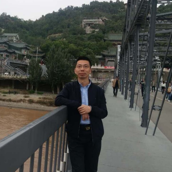 热爱快乐生活的照片