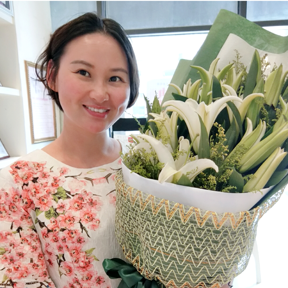 蜻蜓乱舞的照片