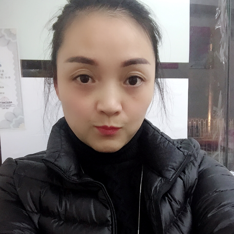 雨后幽兰的照片