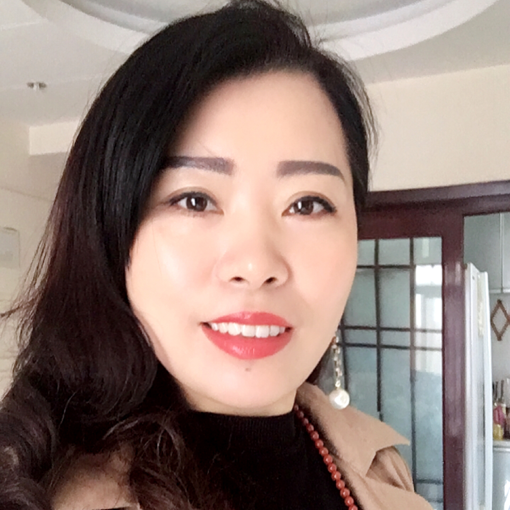 无私踢水蜜桃的照片