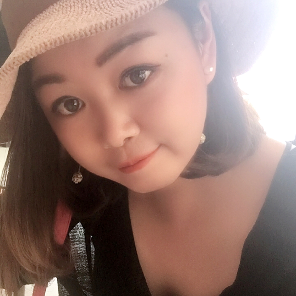 单纯改变金鱼的照片