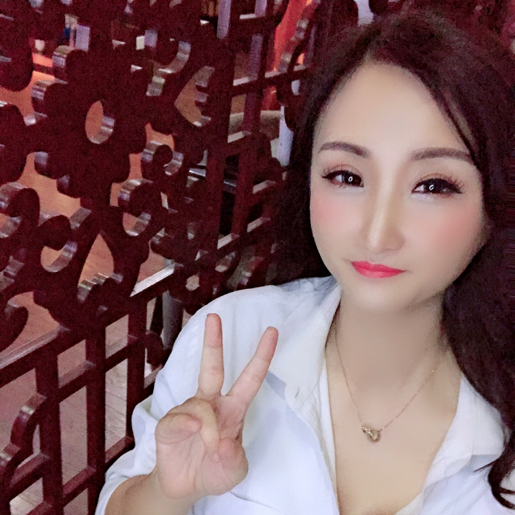 周小美丽的照片