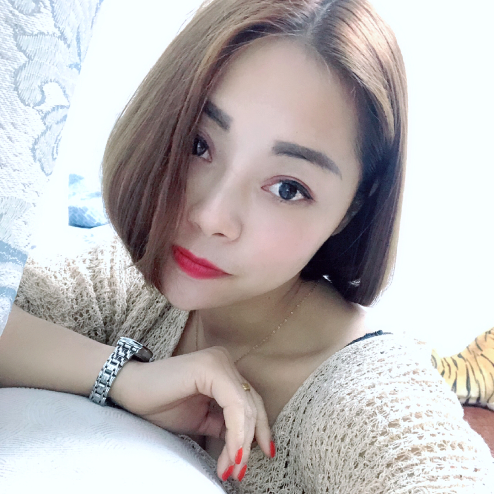 街角寻觅你的身影的照片