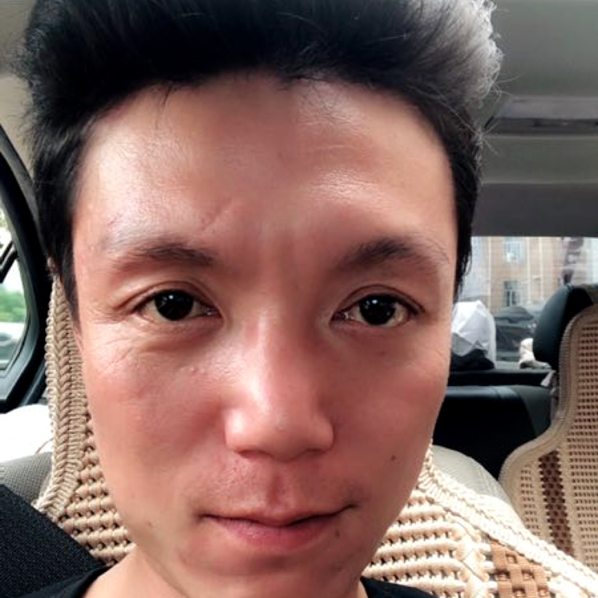 老鼠爱不安的照片