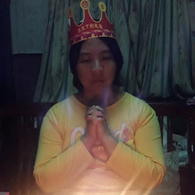 卢兆芬的照片