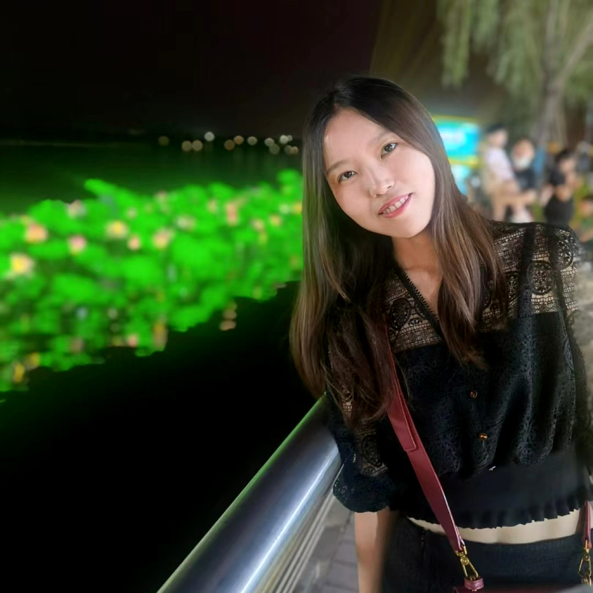 拿不动铁女士的照片