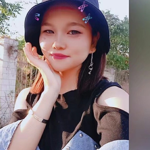 梦影有忧心的照片