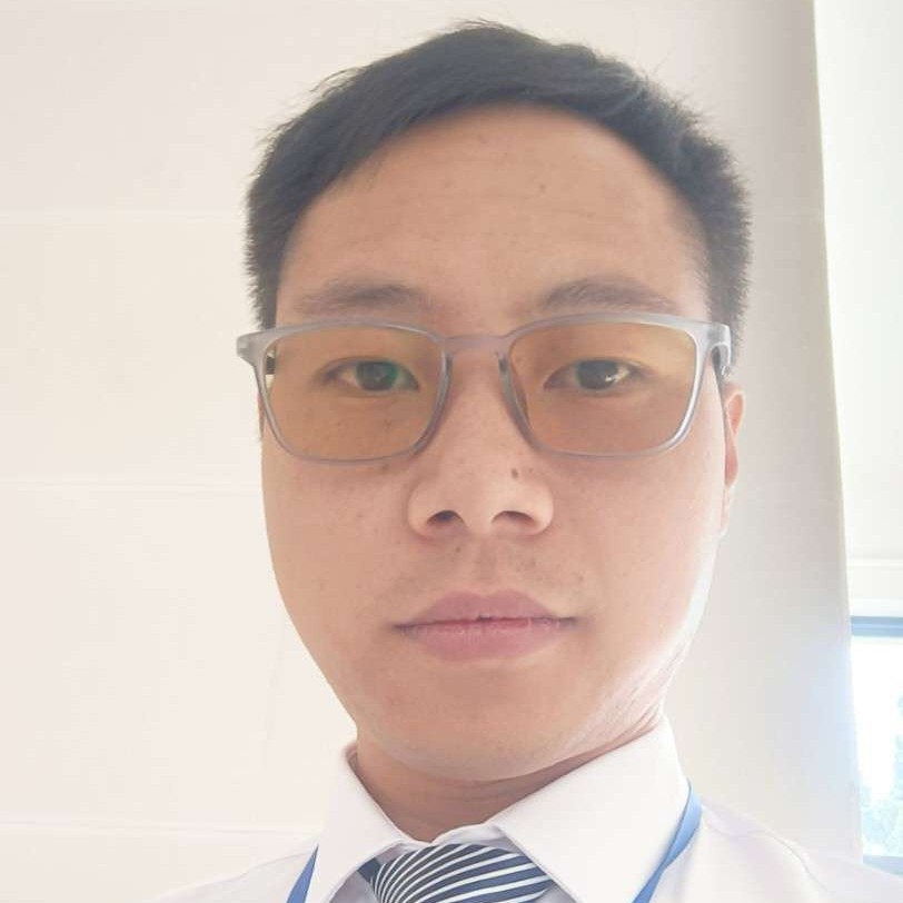 初秋de月亮的照片