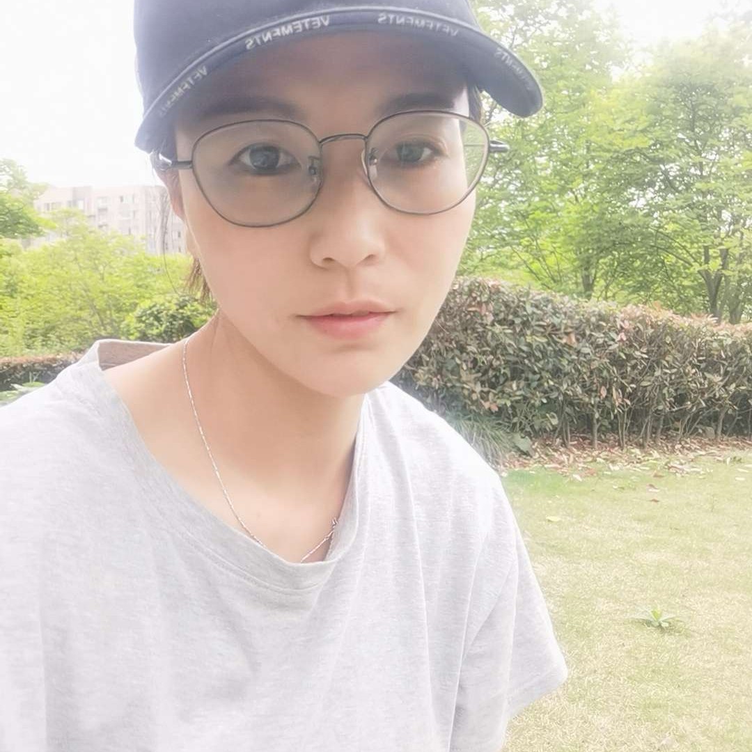 晨曦的照片