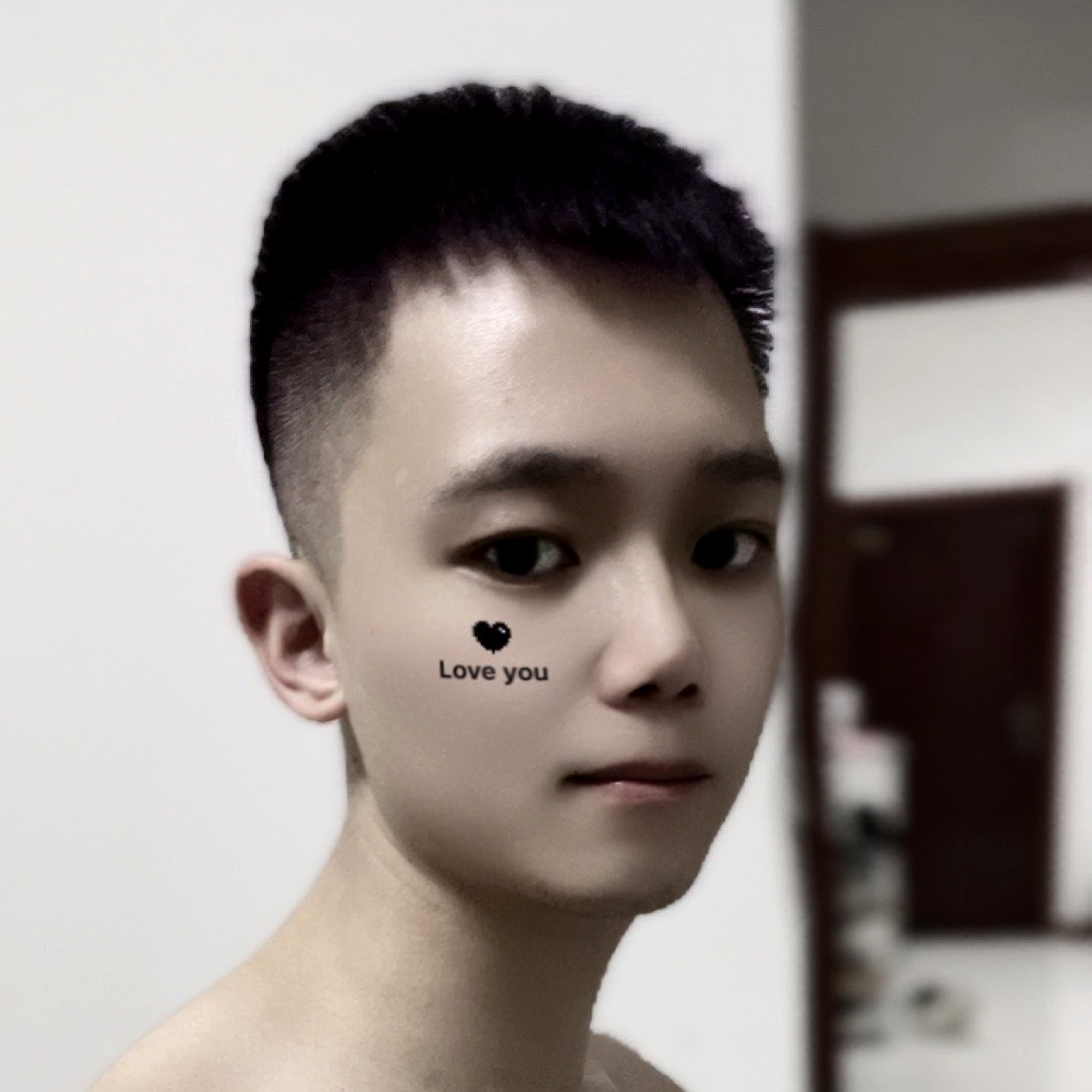 灼热de艾德文的照片
