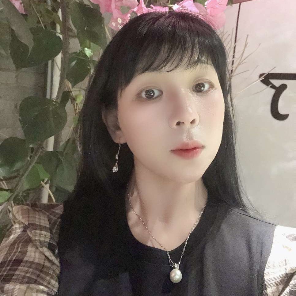 受伤的女人的照片