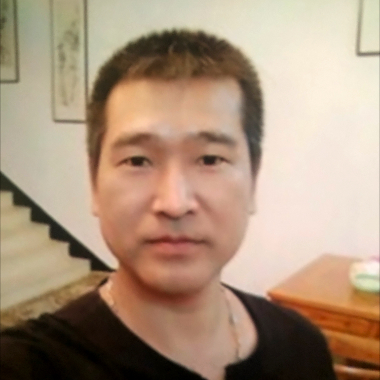 大雨滂沱的照片