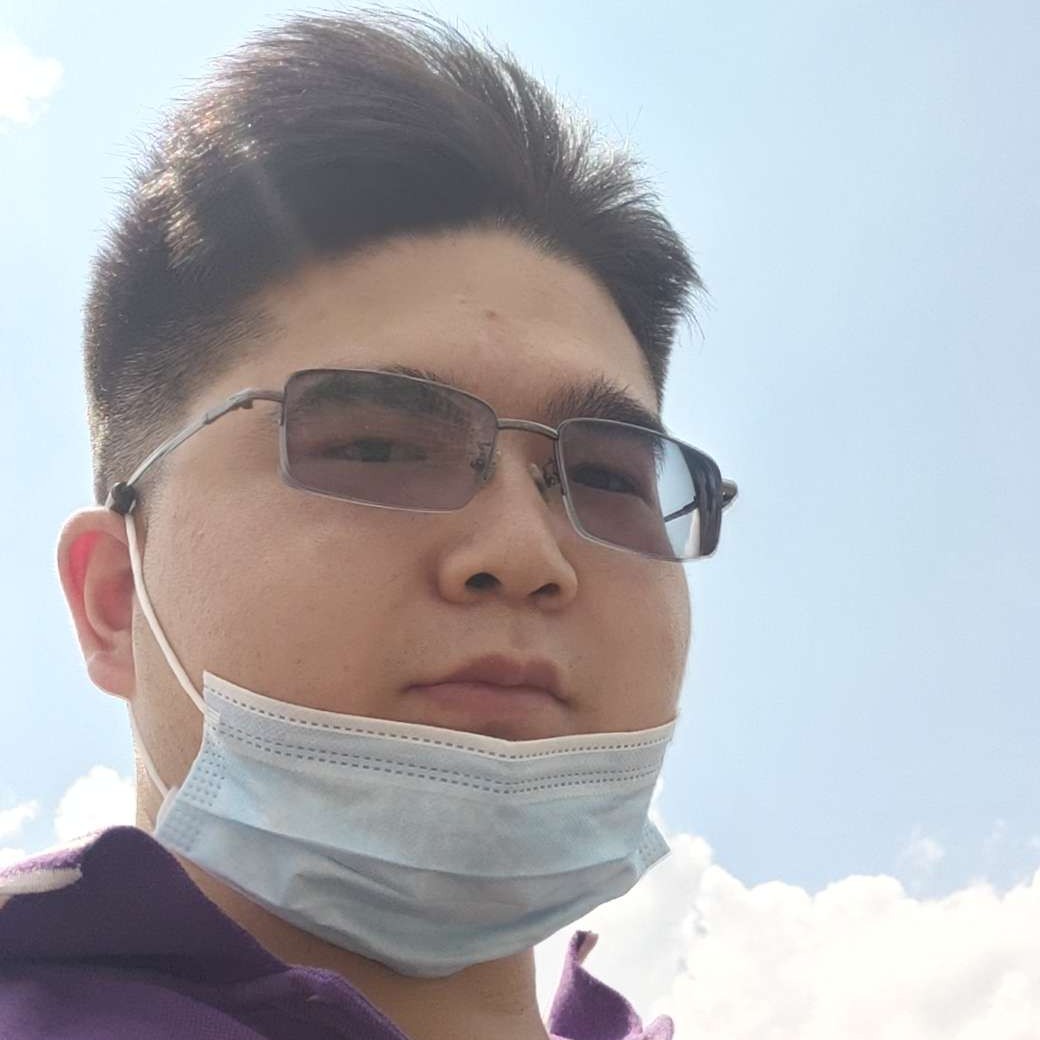 溪流方雪白的照片