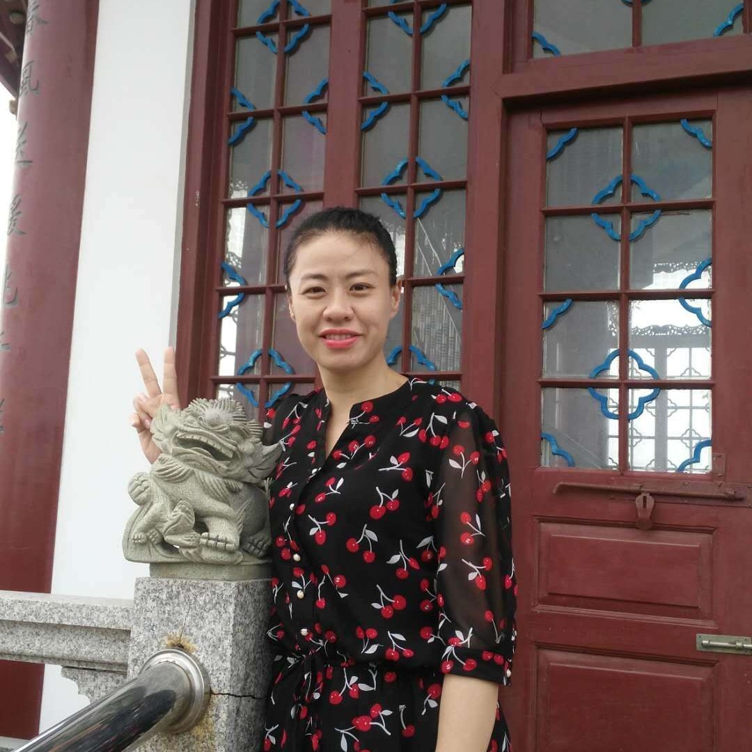 小燕的照片