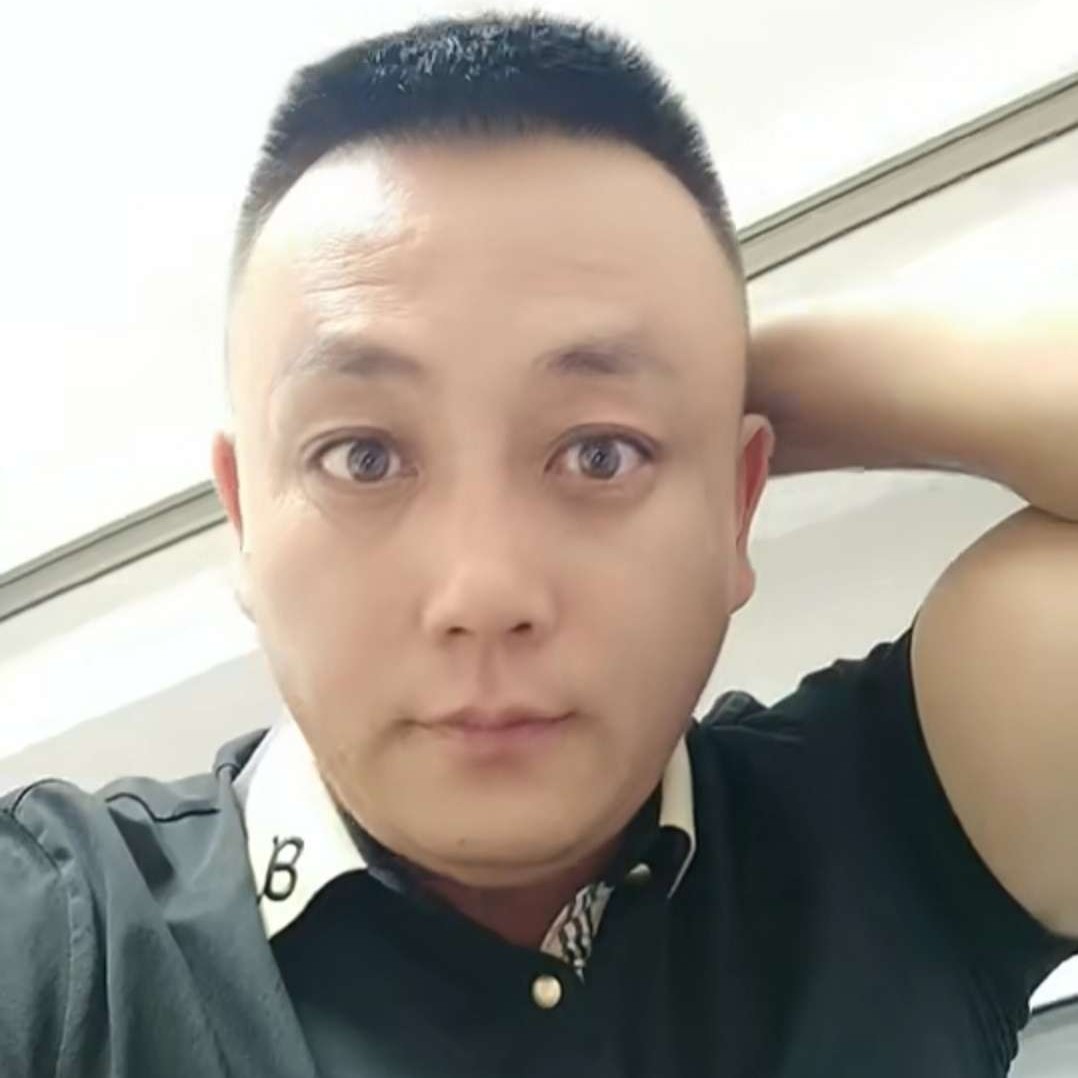 魔镜華人生的照片