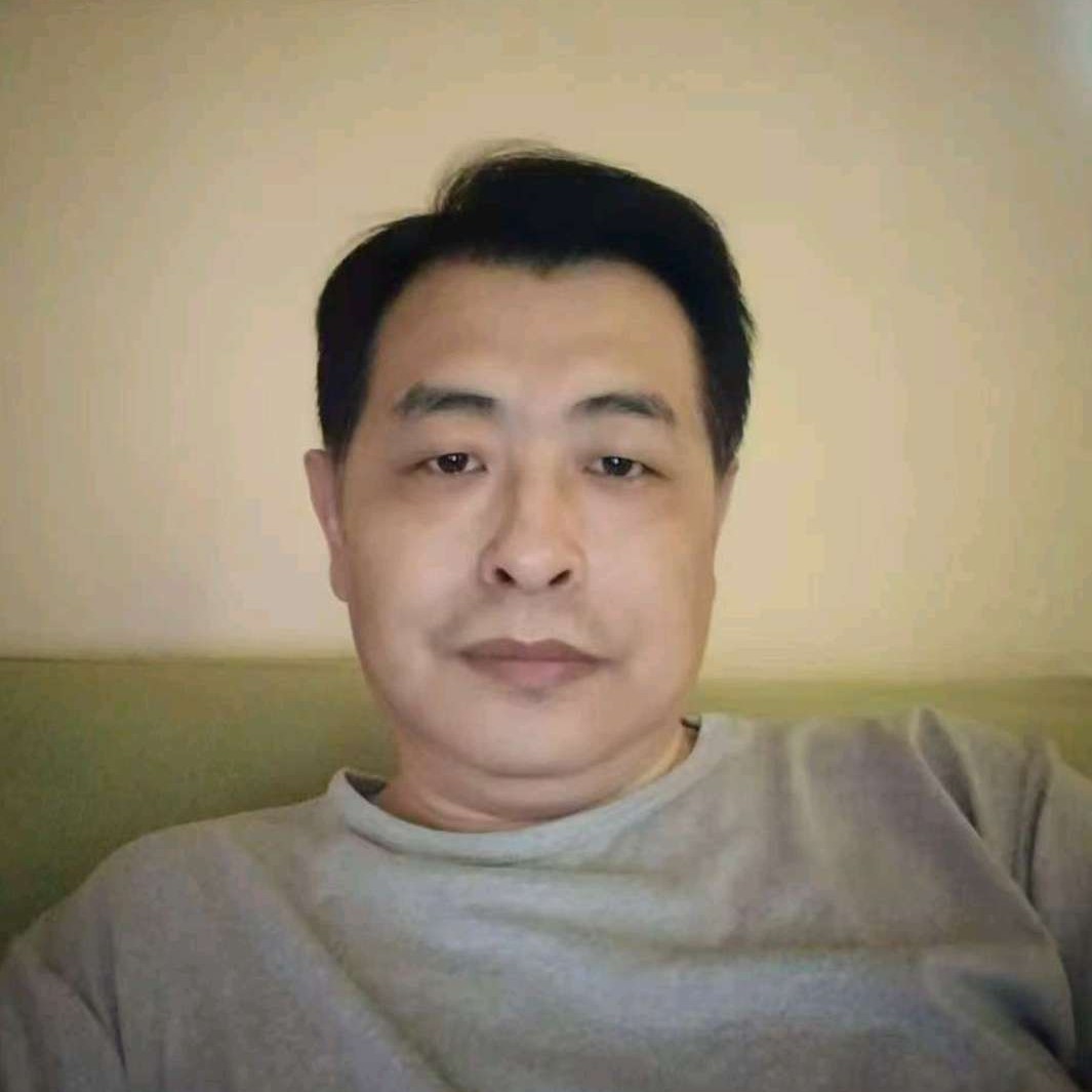 愿风裁尘的照片