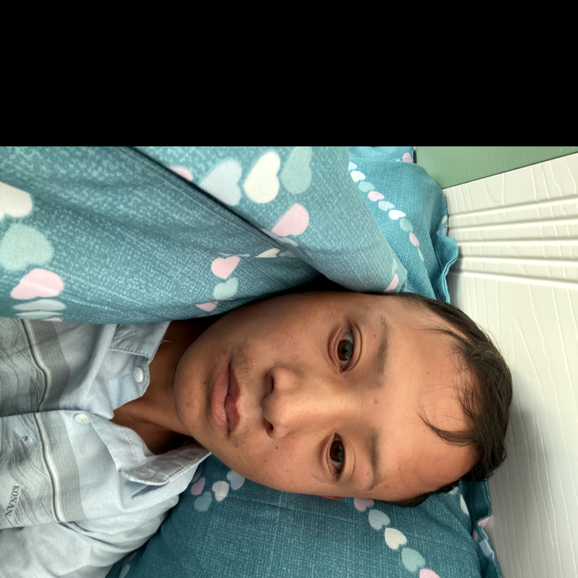 项链那落寞的照片