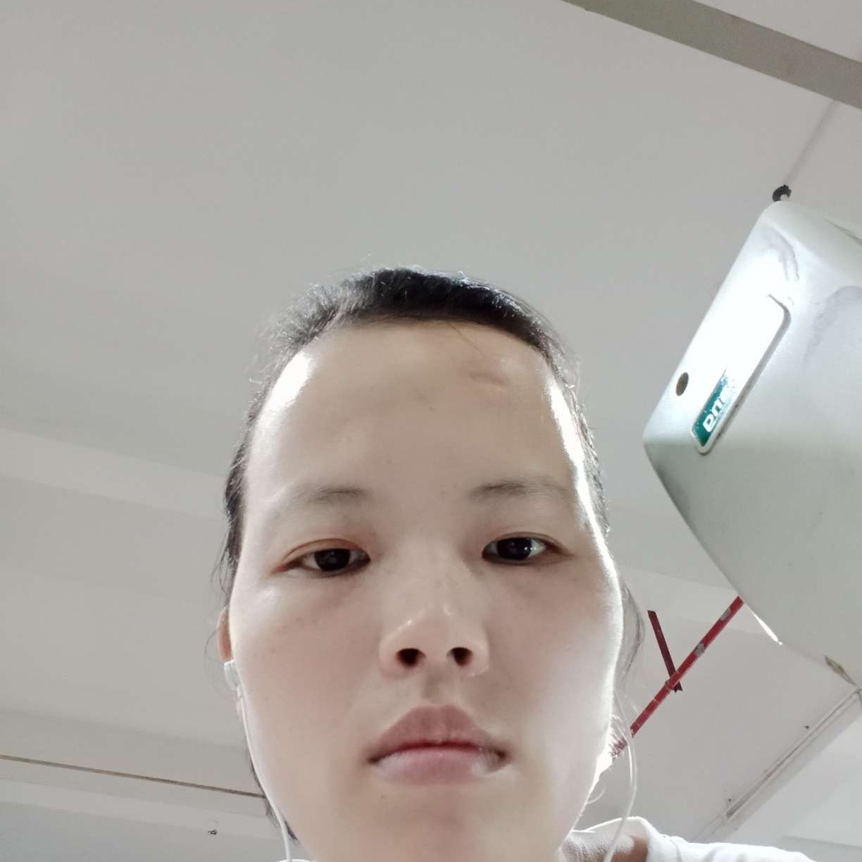 天真回首断夏的照片