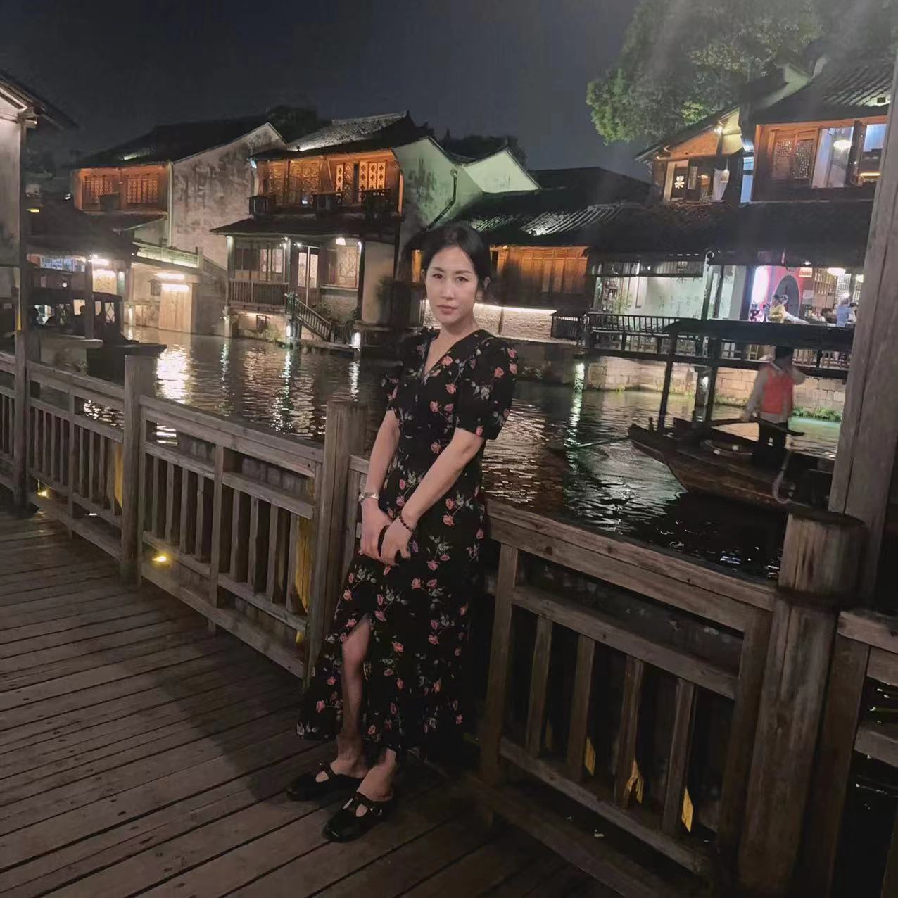 莉莉的照片