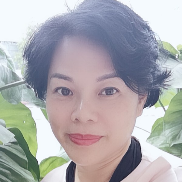 甜美开心的照片