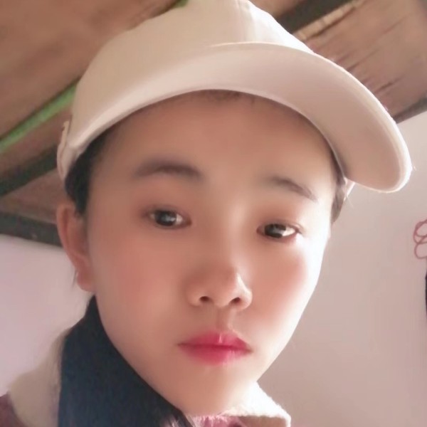 故作～坚强的照片