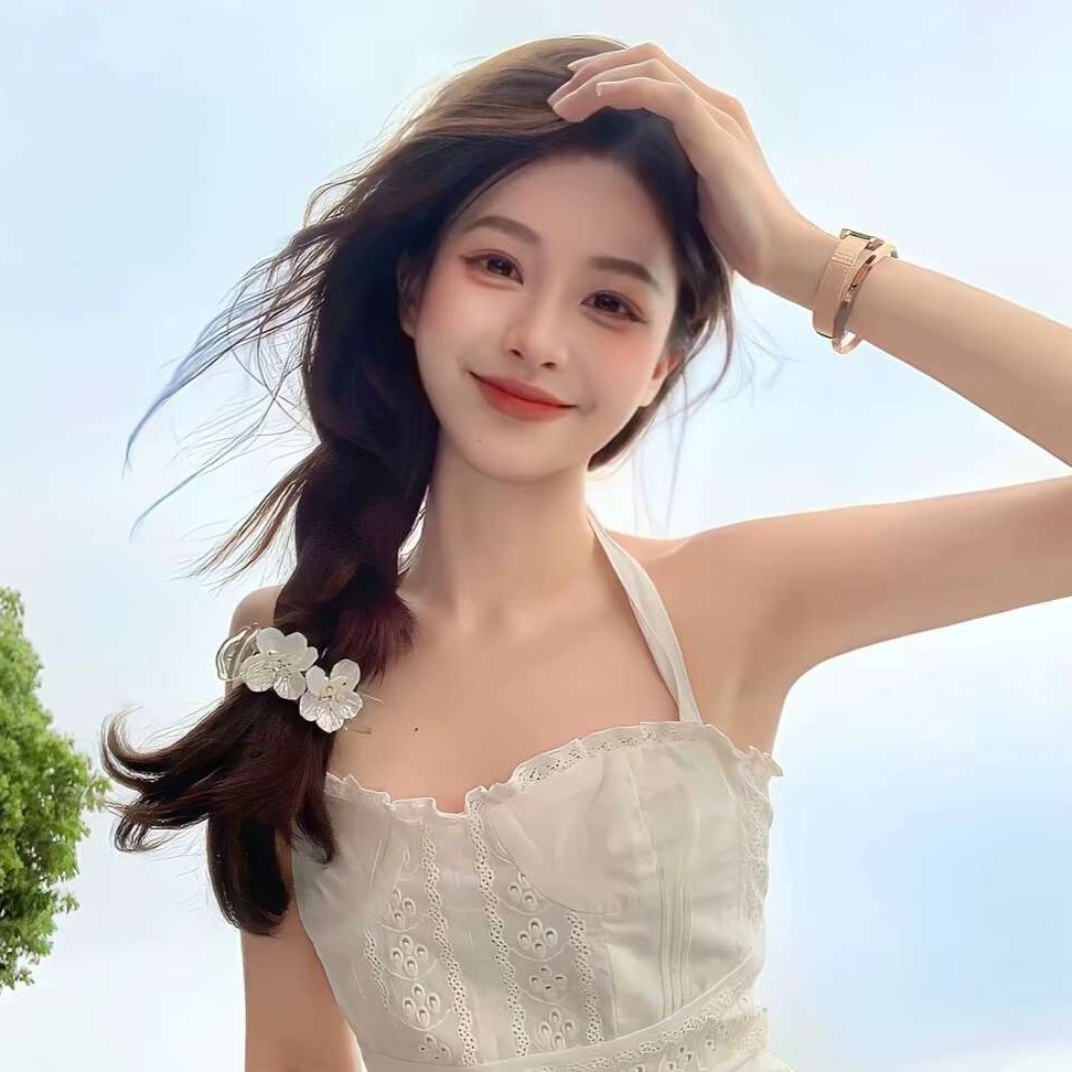 吃草莓de玛丽的照片