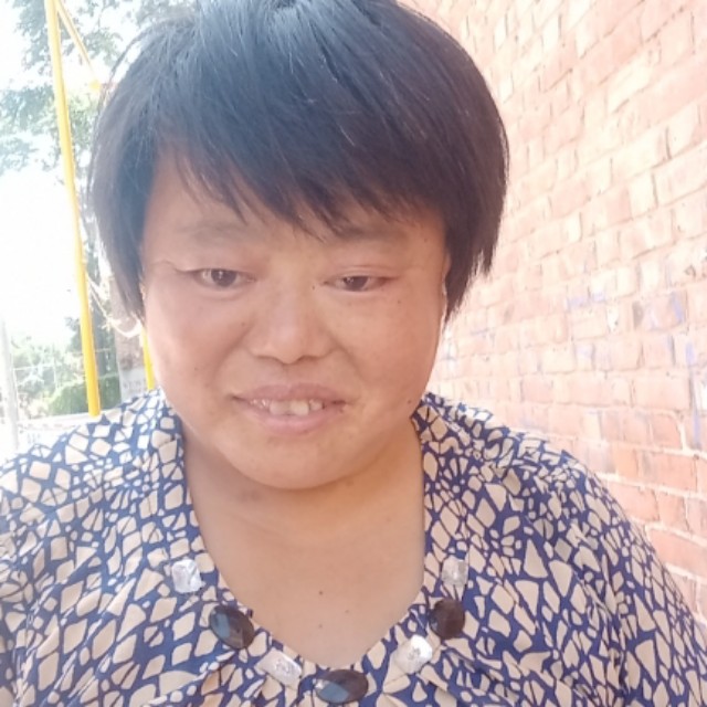 沐樱打冷艳的照片