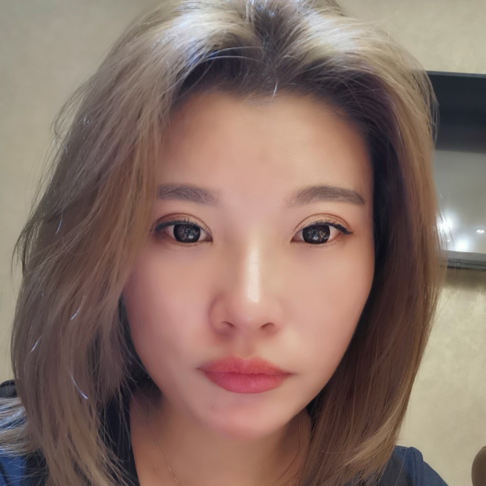 馀苼咹好的照片