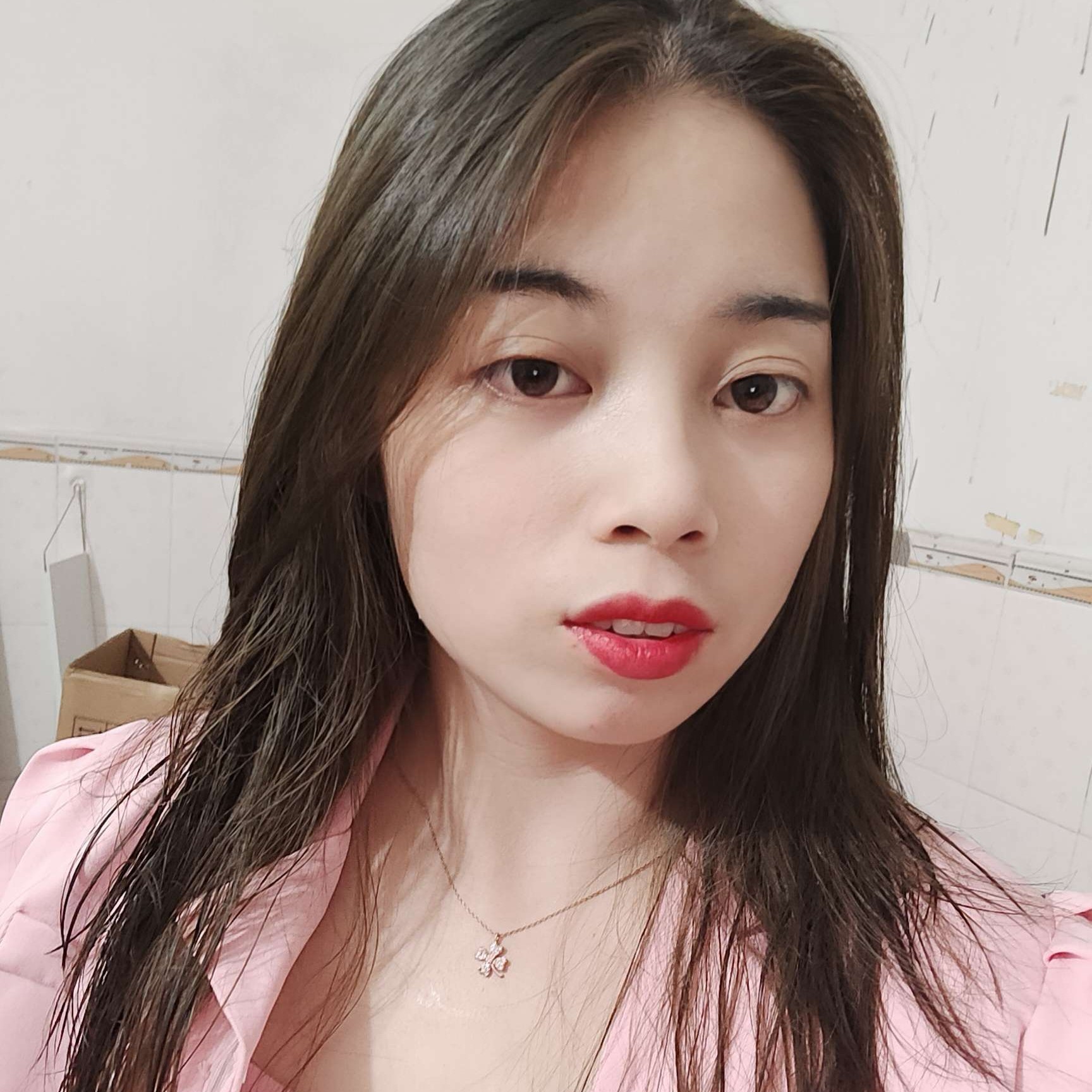 菲洛米娜的照片