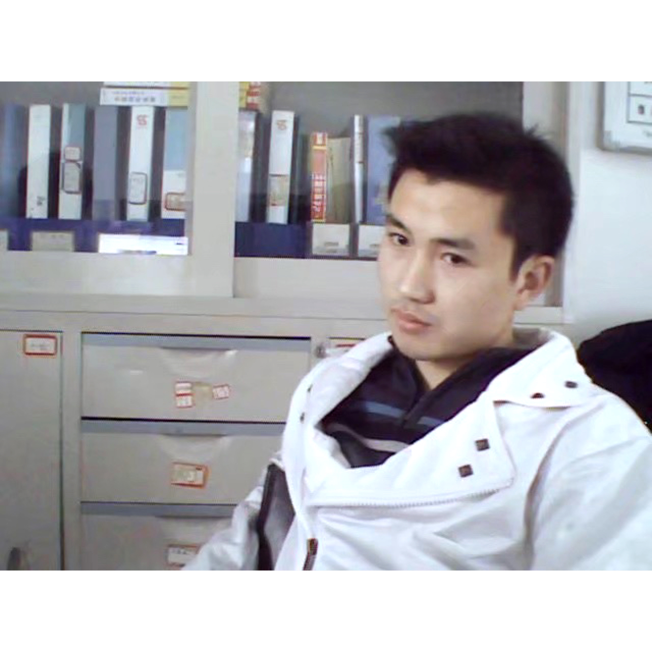 凌晨车站的照片