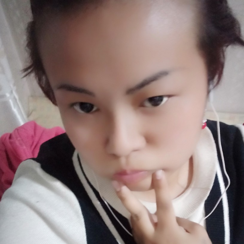 黑猫演变靓丽的照片