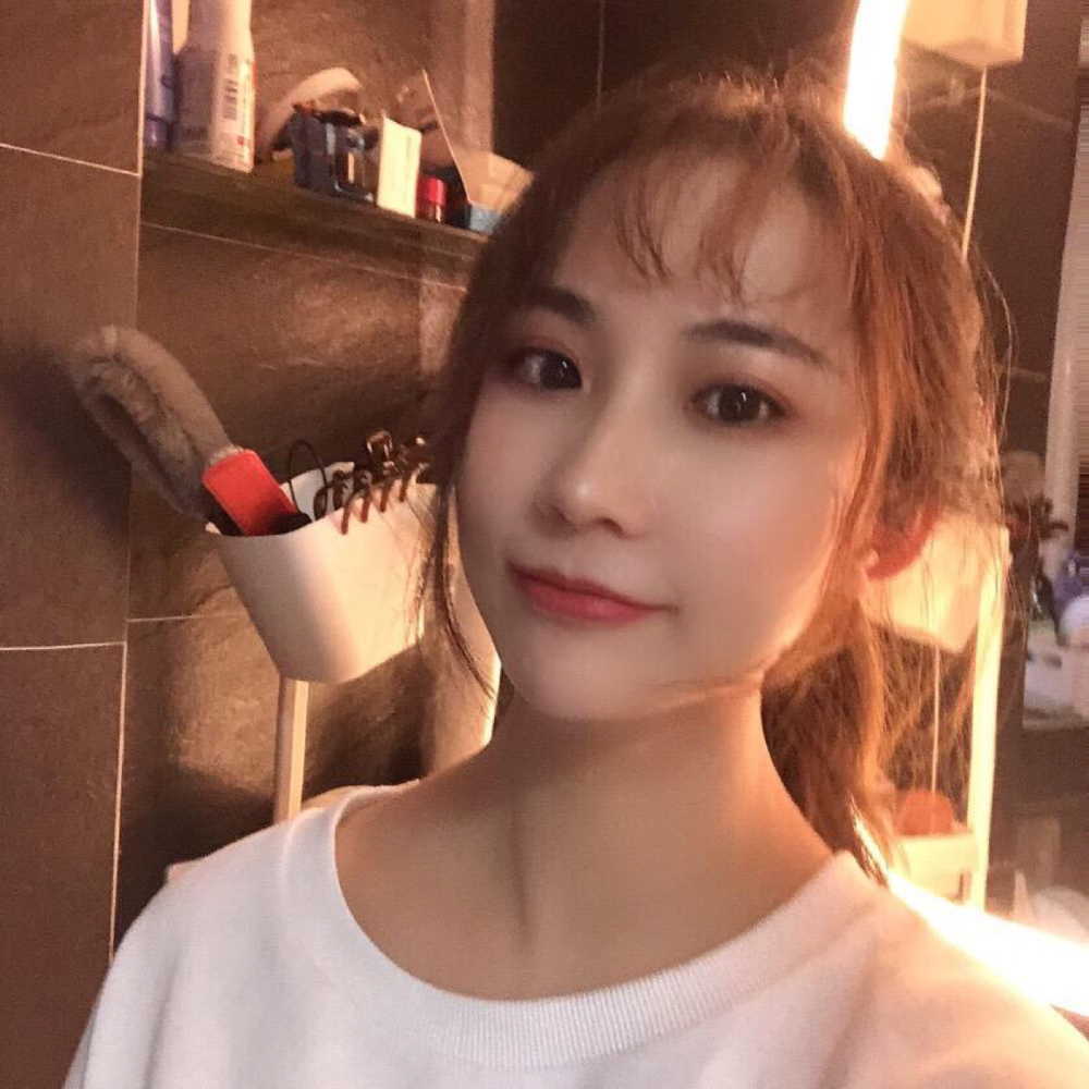 云朵打兴奋的照片