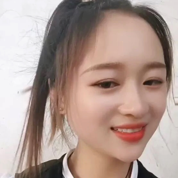 幼师红红的照片